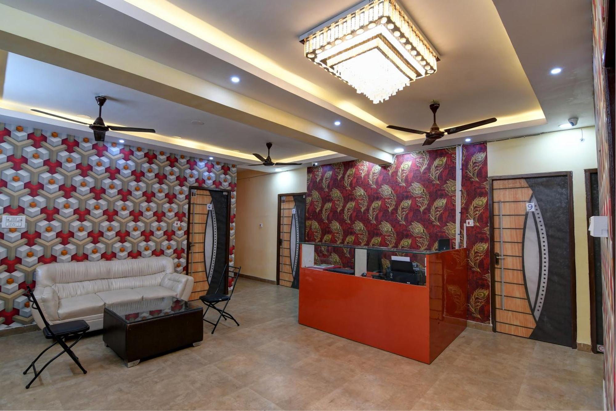 Comfort Airport Hotel 5*
